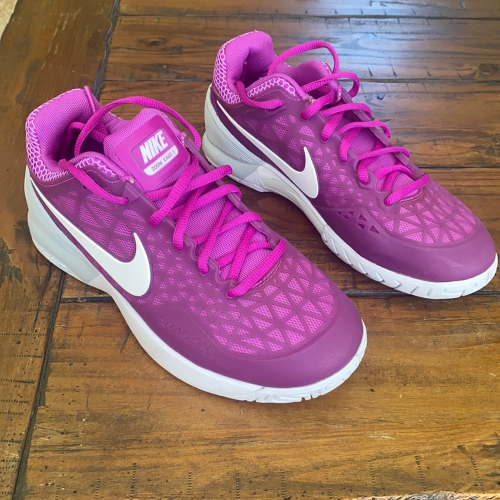 NIKE Cage 2 tennis sneaker